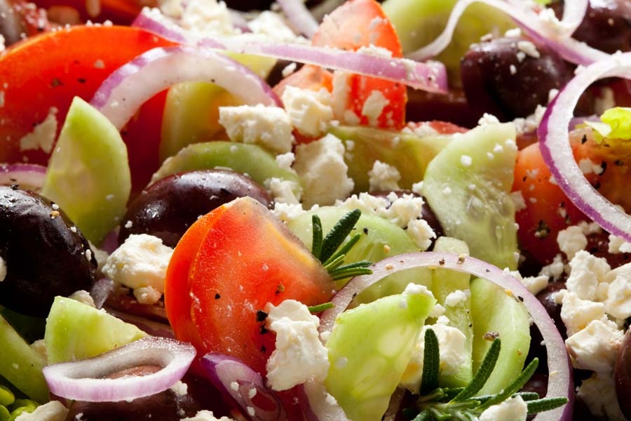 Griechischer Salat lecker und leicht! | Einfach schnell gesund vegan